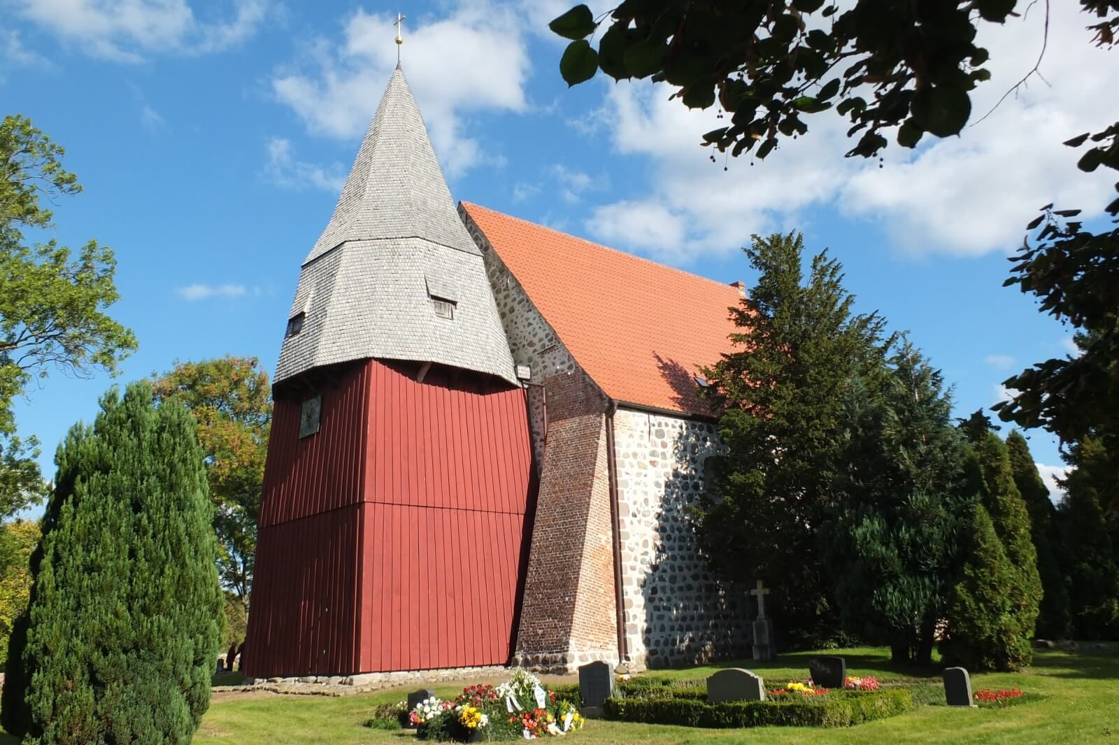 Dorfkirche in Tribohm