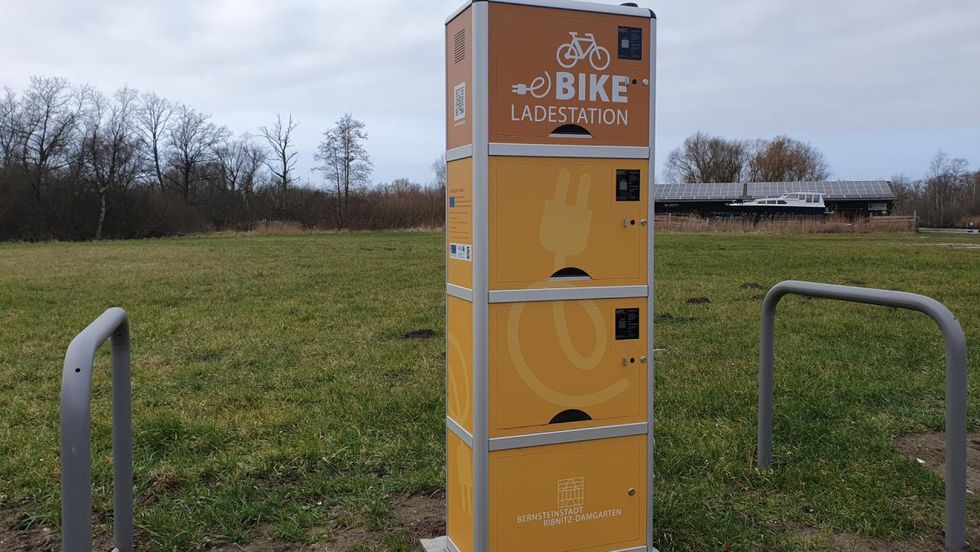 E-bike charging station Damgarten port